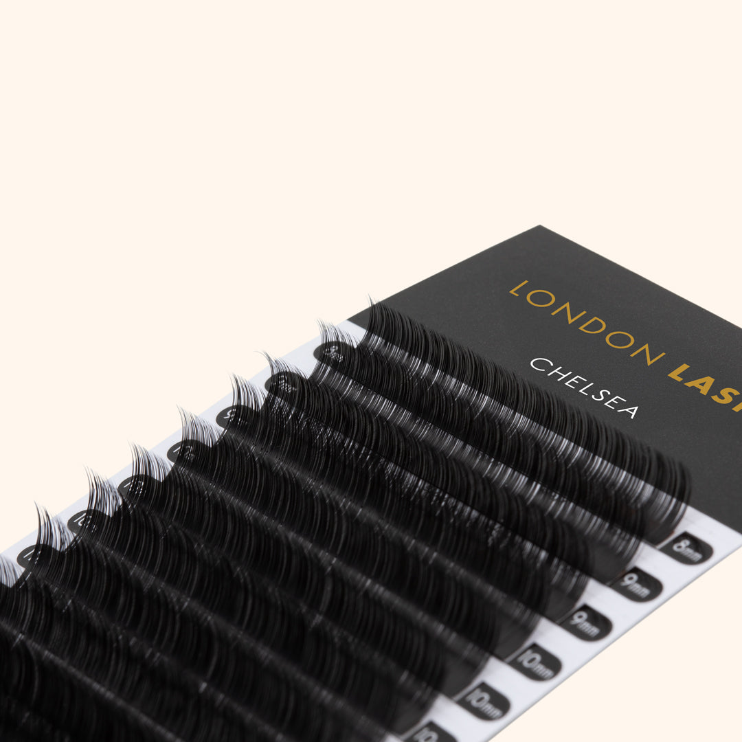 Chelsea Lashes - volume lash extensions, volume lashes, the best volume lashes, the best russian lashes, eyelash extensions, the best lash extensions, the best eyelash extensions, hybrid lashes, russian lashes, eyelash extensions, classic lashes