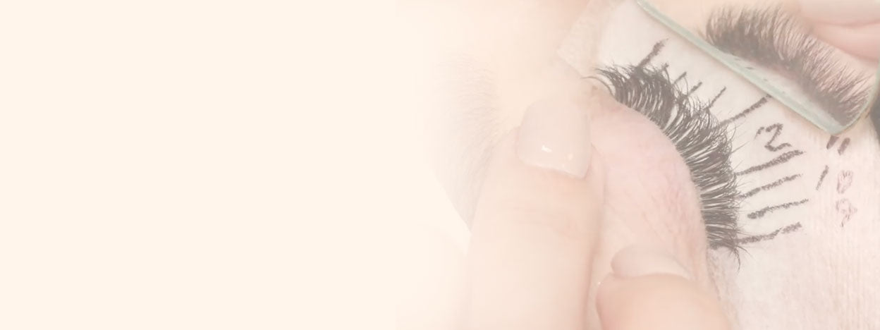 What Are The Best Products For Hybrid Lashes? Blog Banner