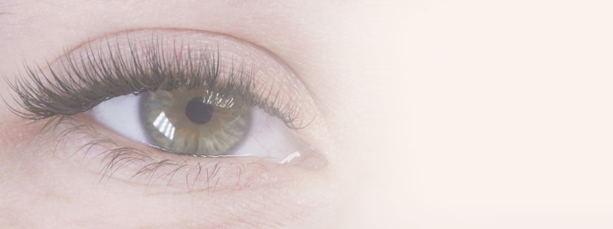 How to Pick the Best Lash Extensions for Hybrid Lashes