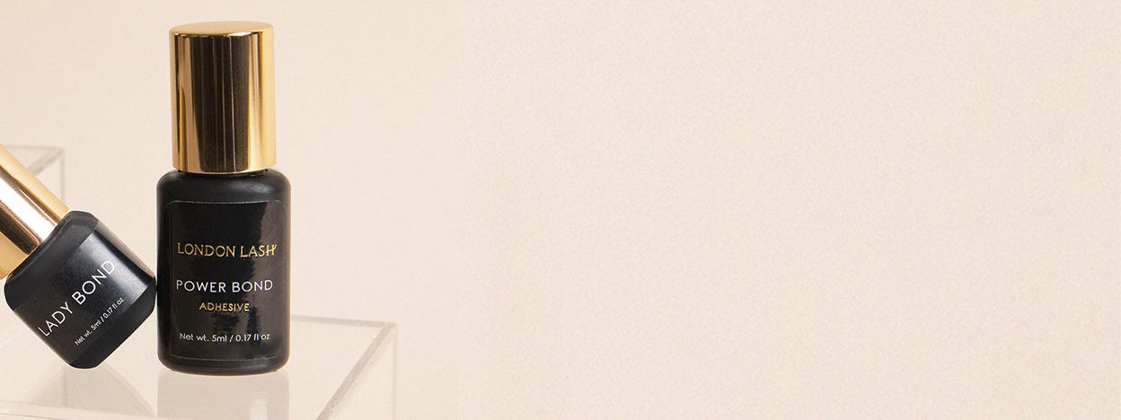 Does Heat and Humidity Affect Eyelash Extensions Glue? Blog Banner