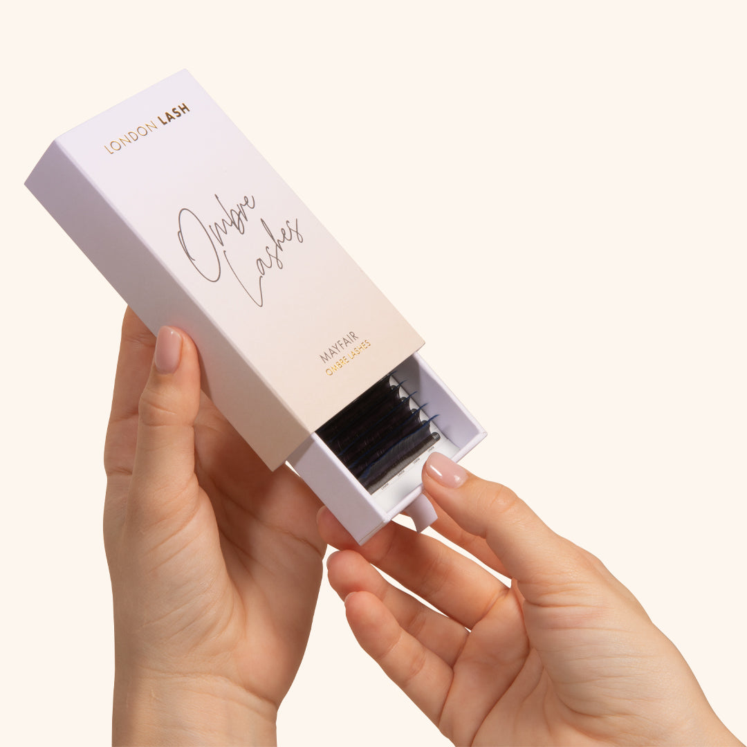 best blue two-tone ombre coloured volume lashes, best blue coloured eyelash extensions, best blue two-tone ombre coloured volume lash extensions, best blue two-tone ombre coloured volume lashes, best ombre coloured volume eyelash extensions, best ombre co